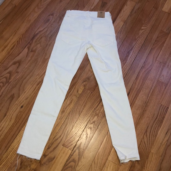 ✨White Garage jeans✨ - Picture 5 of 5